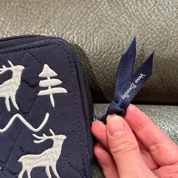Vera Bradley merry mischief snow day  in RFID Turnlock wallet - Picture 7 of 8